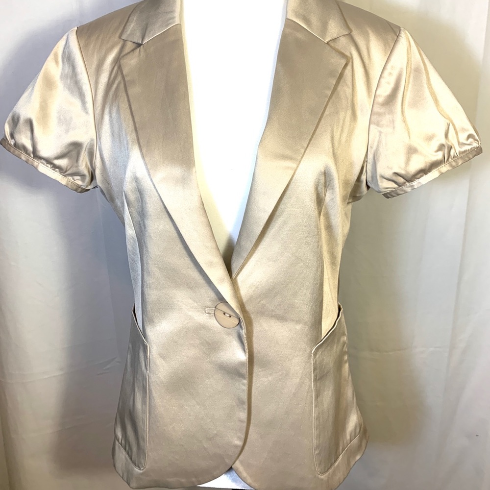 Bedo Short Sleeved Jacket